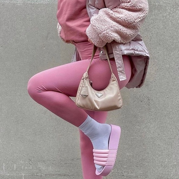 Prada bag 💜 - Picture 15 of 17